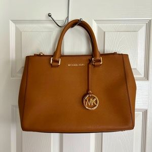 Michael Kors Kellen Medium Satchel